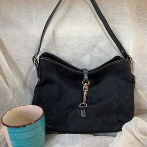Coach Signature C Soft Clip Hobo No. L3M-6846